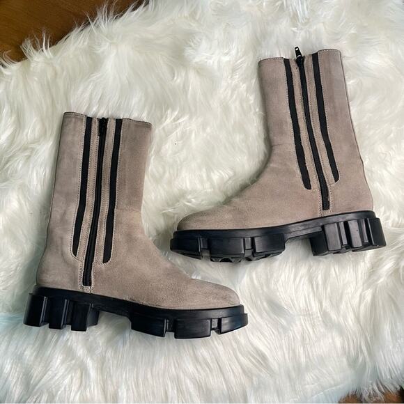 Free People | Women’s Brooks Lug Sole Chelsea Boots Suede Cream & Black Platform - Picture 7 of 13